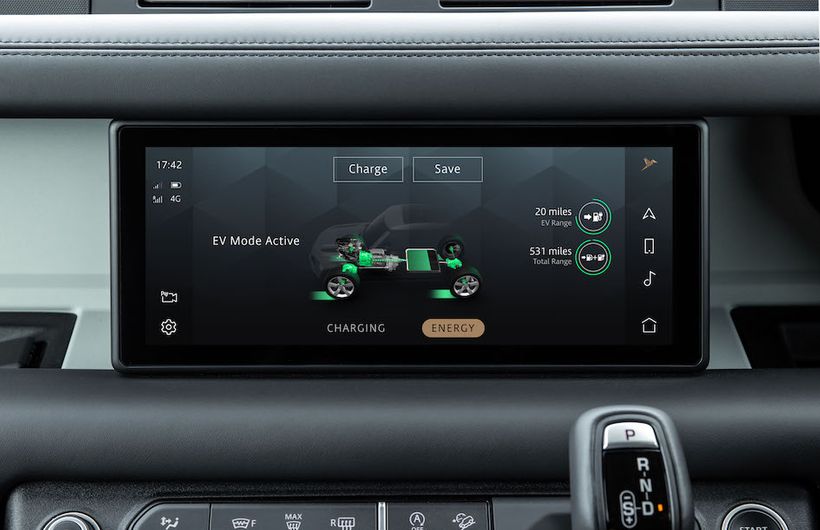 Land Rover Defender PHEV screen